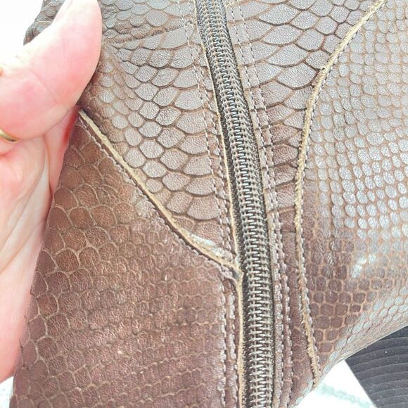 Carlos by Carlos Santana Infatuation crocodile embossed leather boots knee high - Picture 8 of 11